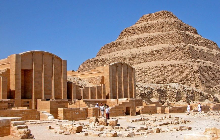 Giza Pyramids, Sphinx, Sakkara & Dahshur Private Tour