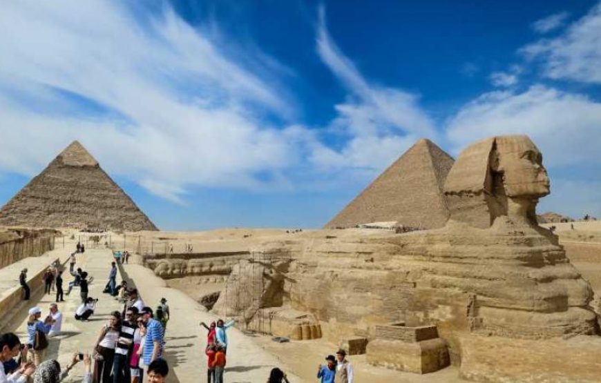 Giza Pyramids, Sphinx, Sakkara & Dahshur Private Tour